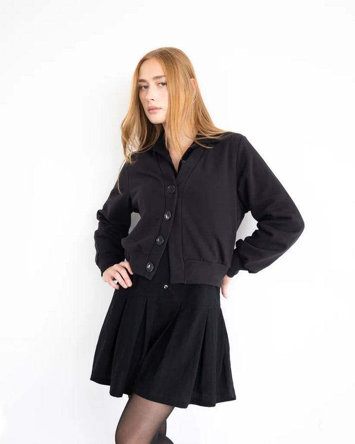 Cardigan Douglas noir par Eve Lavoie