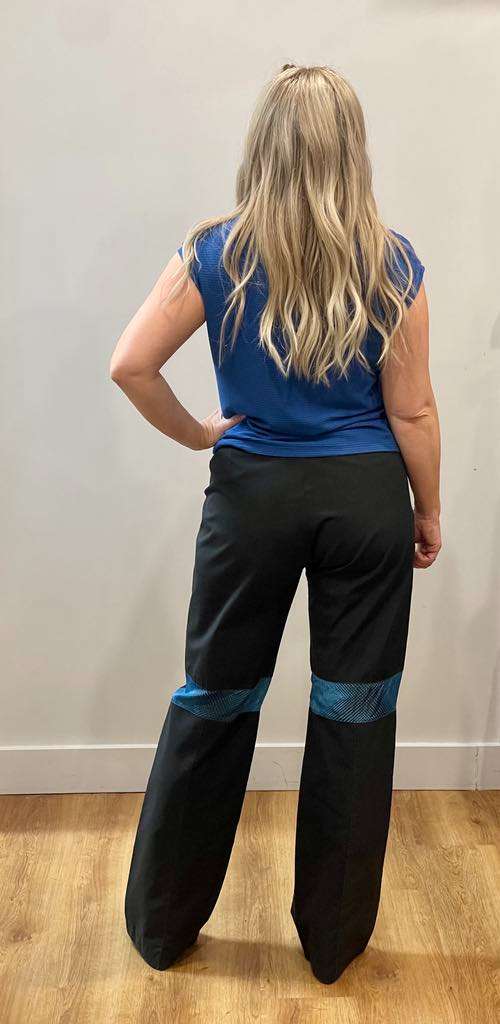 Pantalon à trous 7/8 ans par Myco Anna