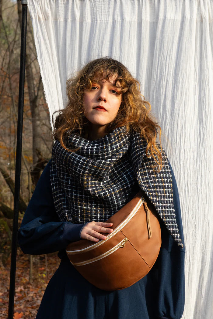 Foulard triangle tricot bleu de Kazak