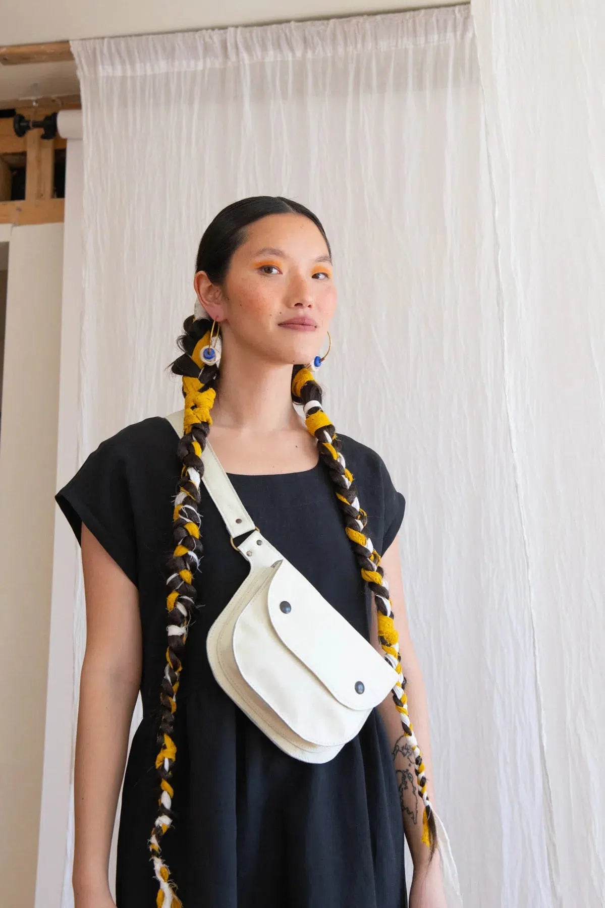 Pochette Amaru ivoire ou crème de Kazak