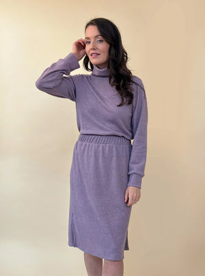 Chandail saule à chaton mauve par Cherry Bobin