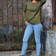 Chandail mou dentelle olive de APRT