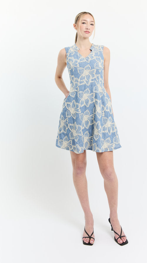 Robe Vie de Dinh Ba