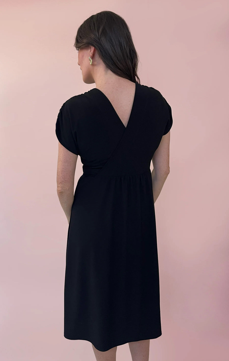 Robe cache coeur noire par Cherry Bobin