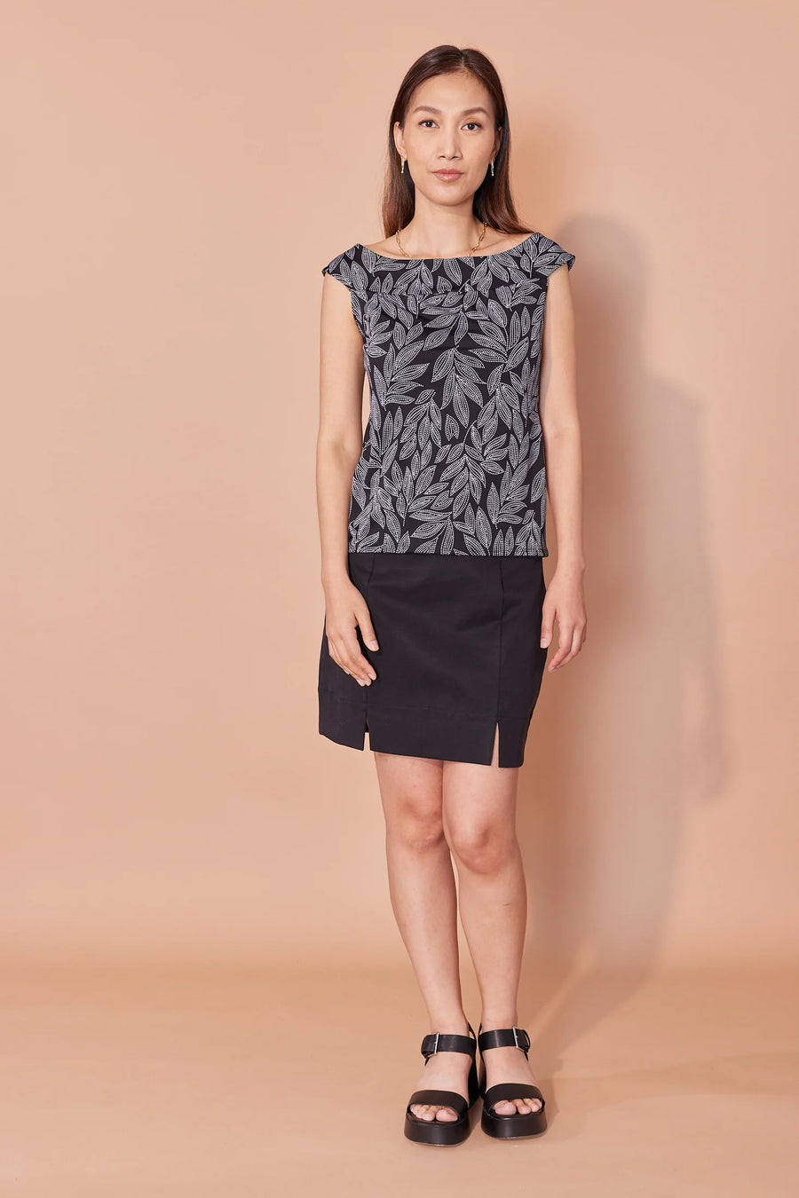 Cami Simone feuilles noir et blanc par Cherry Bobin