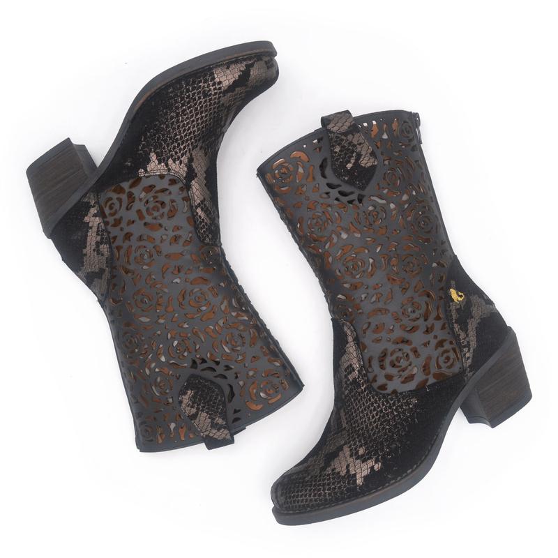 Botte Shania noire par Glamille