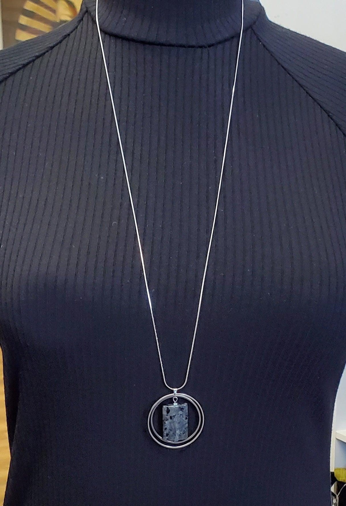 Collier long #354 de Gribouille