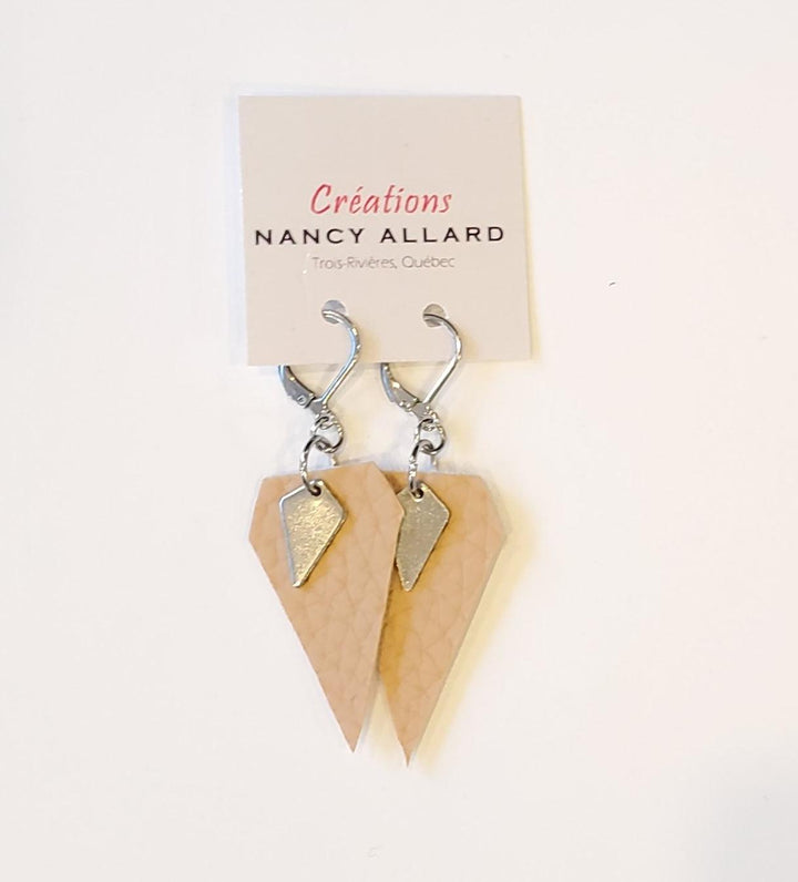 Boucles d'oreilles faux cuir #23 par Nancy Allard