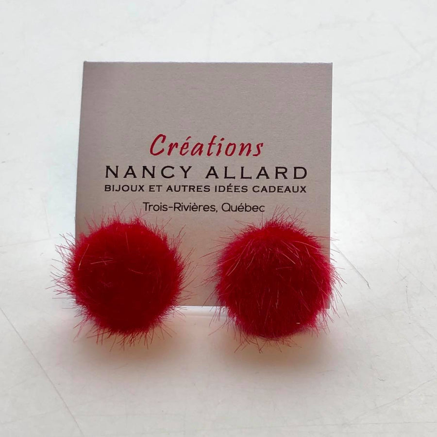 Boucles d'oreilles Fourrure synthétique rouge par Nancy Allard
